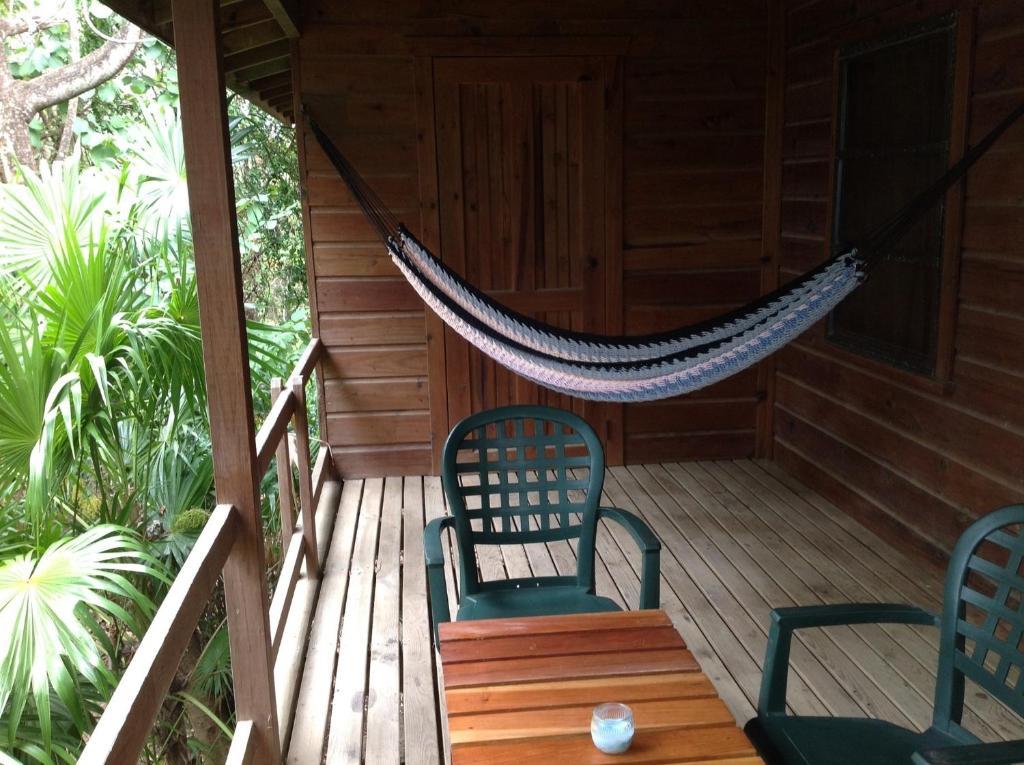 Half Moon Resort (Adults Only) West End Luaran gambar